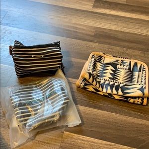 2 Stella & Dot poufs black/white, 1 Cosmetic bag